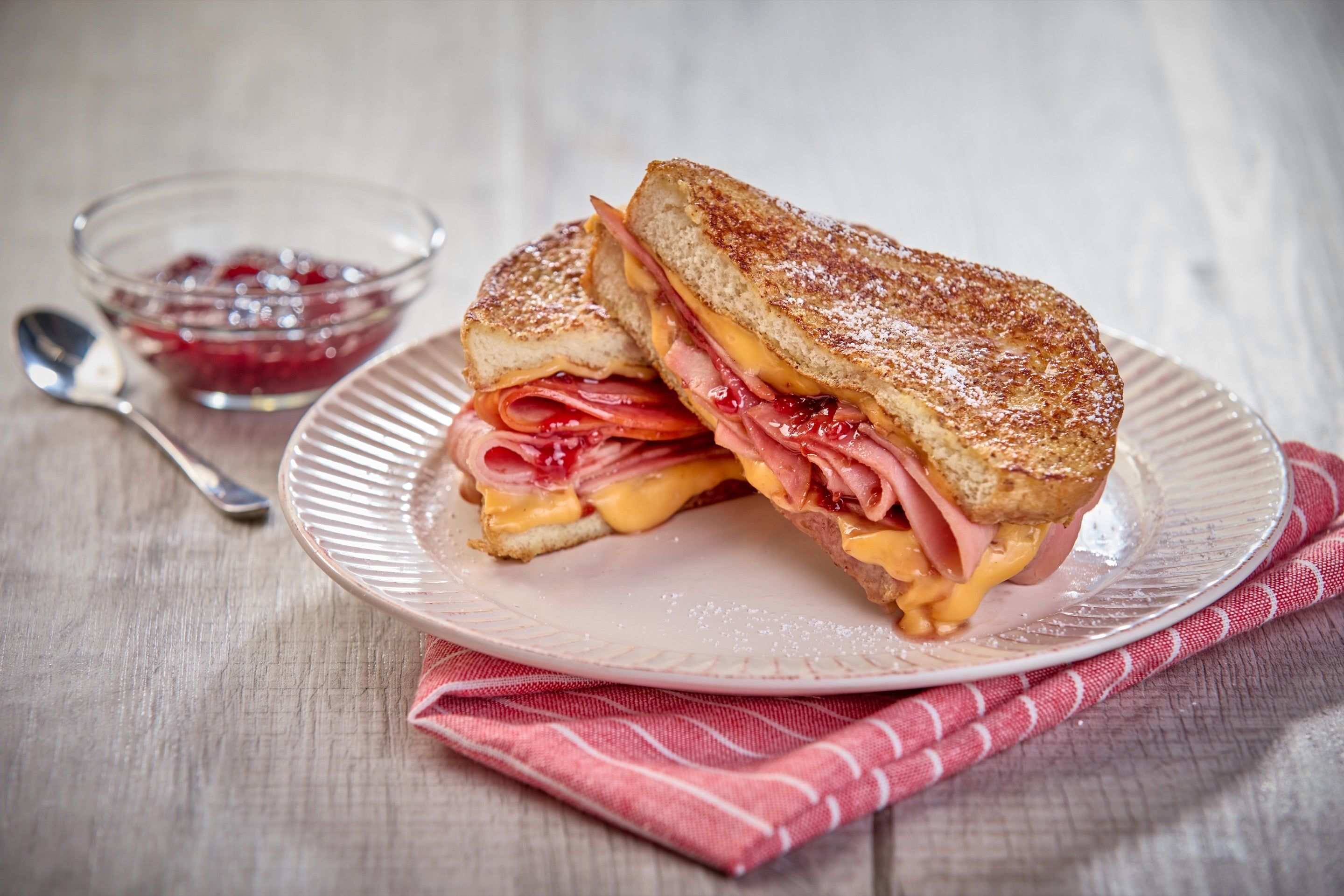 French Toast Breakfast Sandwich Smithfield french-toast-breakfast-sandwich-smithfield